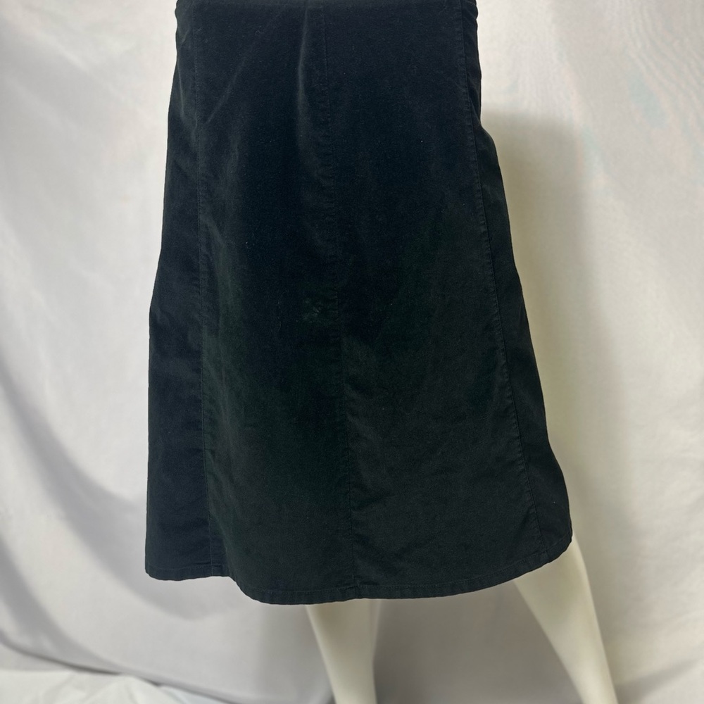 Eddie Bauer Size 10 Black Skirt  Cotton Blend